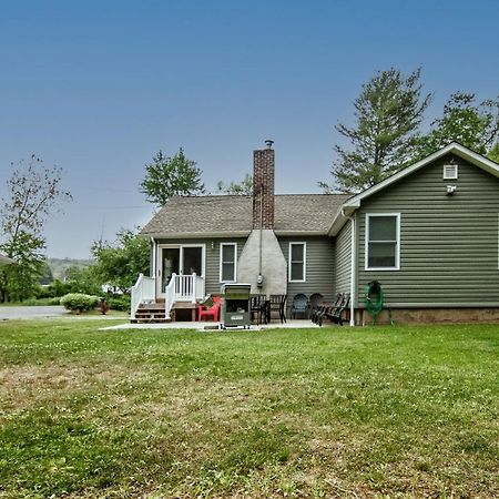 Cabin By The Creek With Private Creek Access Tannersville Buitenkant foto